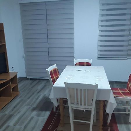 Krzevici As Guesthouse מראה חיצוני תמונה