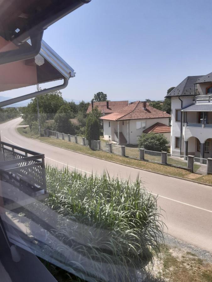 Krzevici As Guesthouse מראה חיצוני תמונה