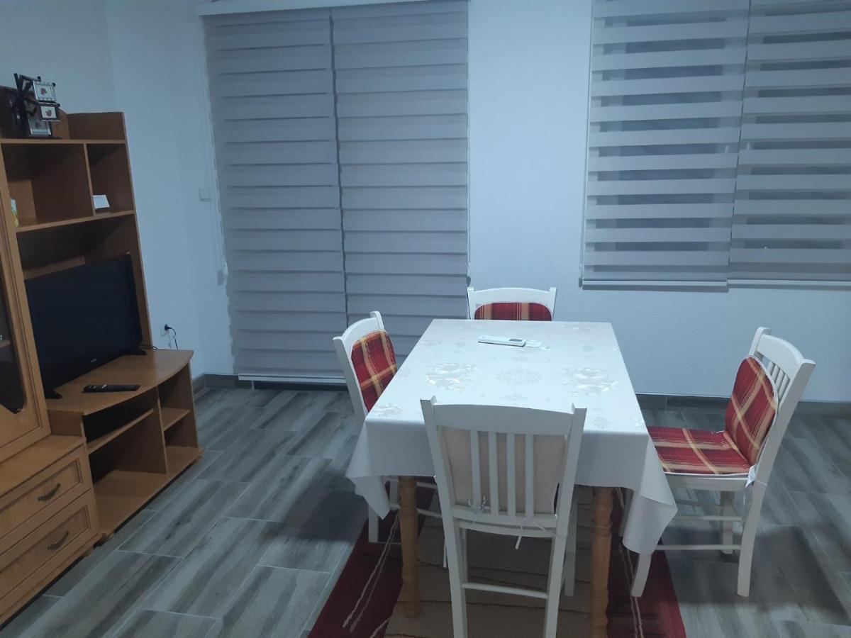 Krzevici As Guesthouse מראה חיצוני תמונה