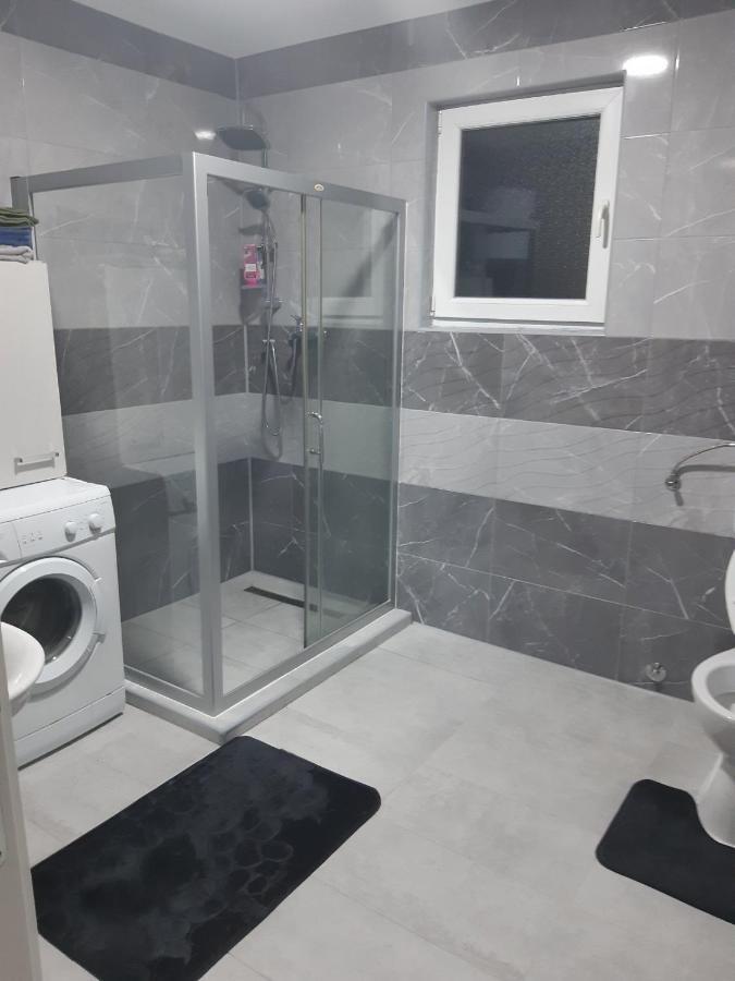 Krzevici As Guesthouse מראה חיצוני תמונה